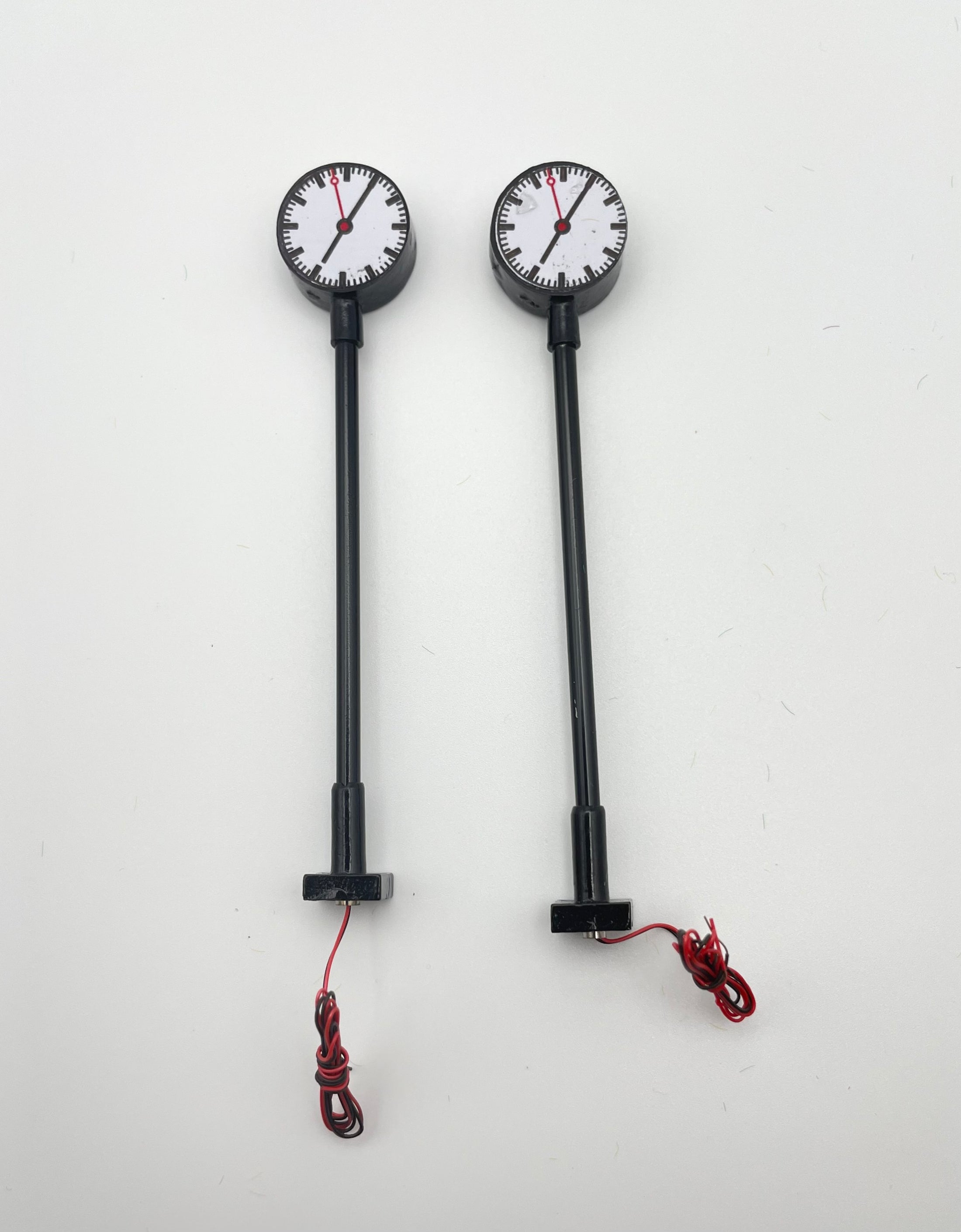 Town Square Clocks Lighted Rock Island Hobby