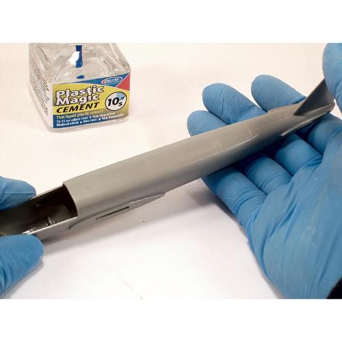 Deluxe Materials – AD83 Plastic Magic 10S Cement