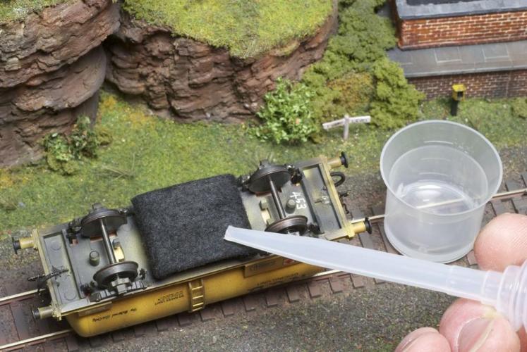 Deluxe Materials – AC13 Track Magic