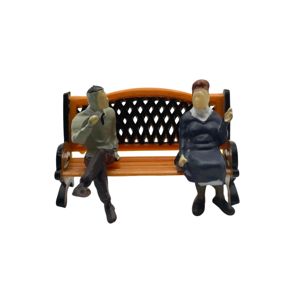 O Scale Sitting Figures