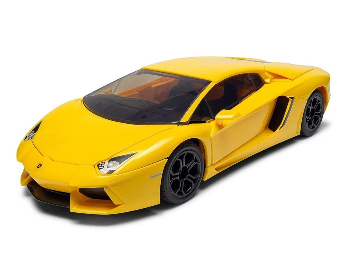 Airfix QUICK BUILD Yellow Lamborghini Aventador LP 700-4 Plastic Model Kit J6026